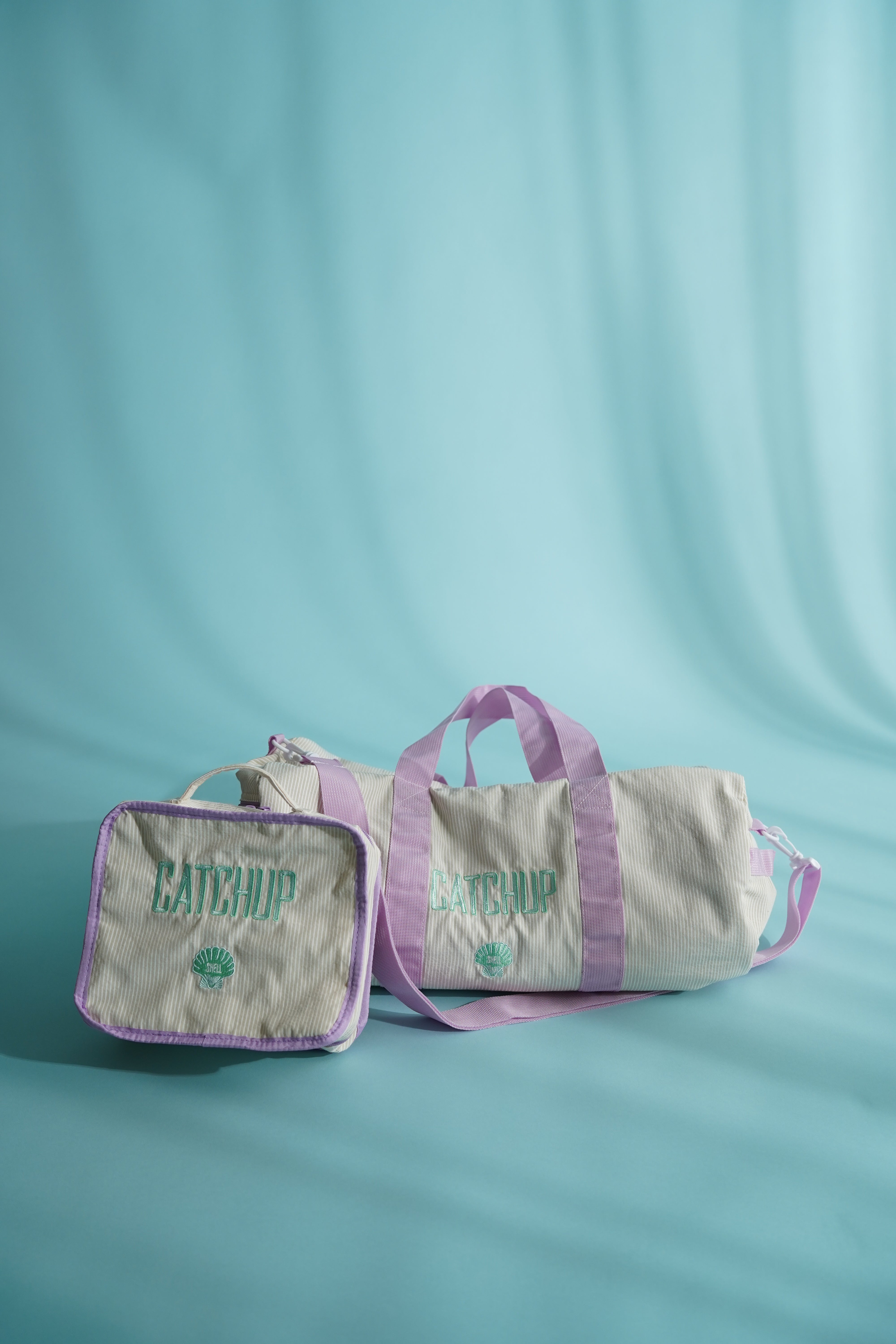 サッカーストライプボストンバッグ – Catchup